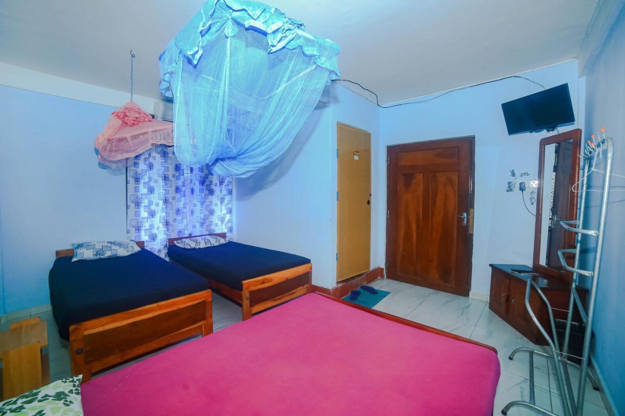 Tony'S Garden House Back Packers Inn Джафна Екстериор снимка