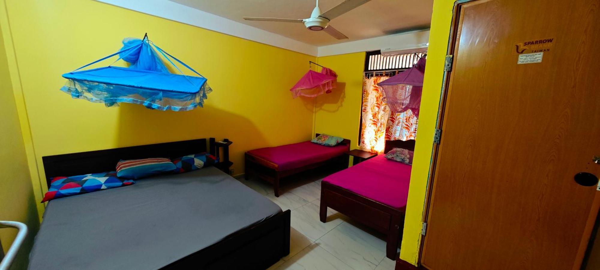 Tony'S Garden House Back Packers Inn Джафна Екстериор снимка