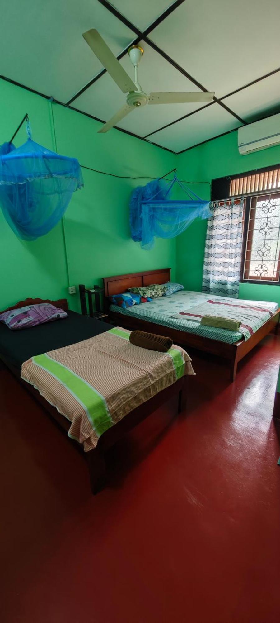 Tony'S Garden House Back Packers Inn Джафна Екстериор снимка