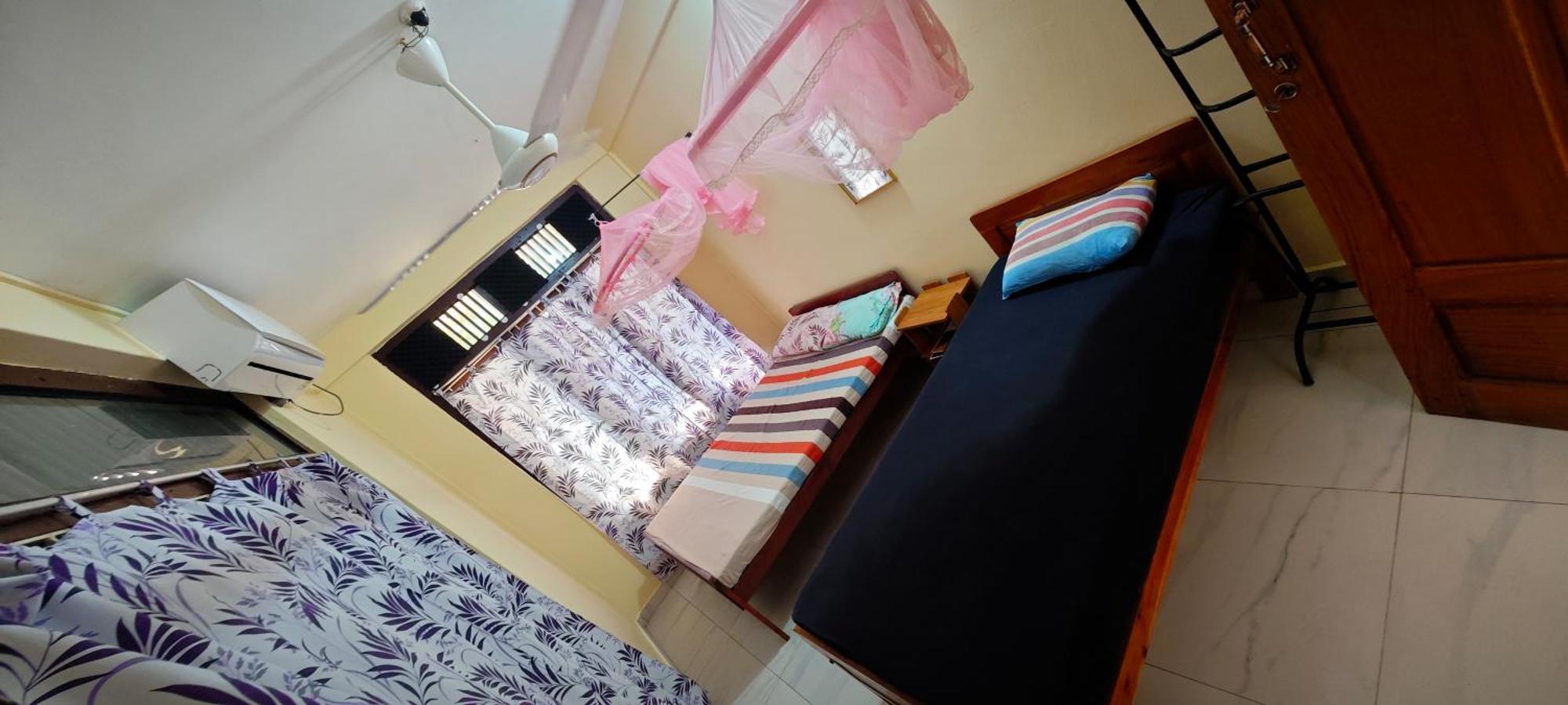 Tony'S Garden House Back Packers Inn Джафна Екстериор снимка