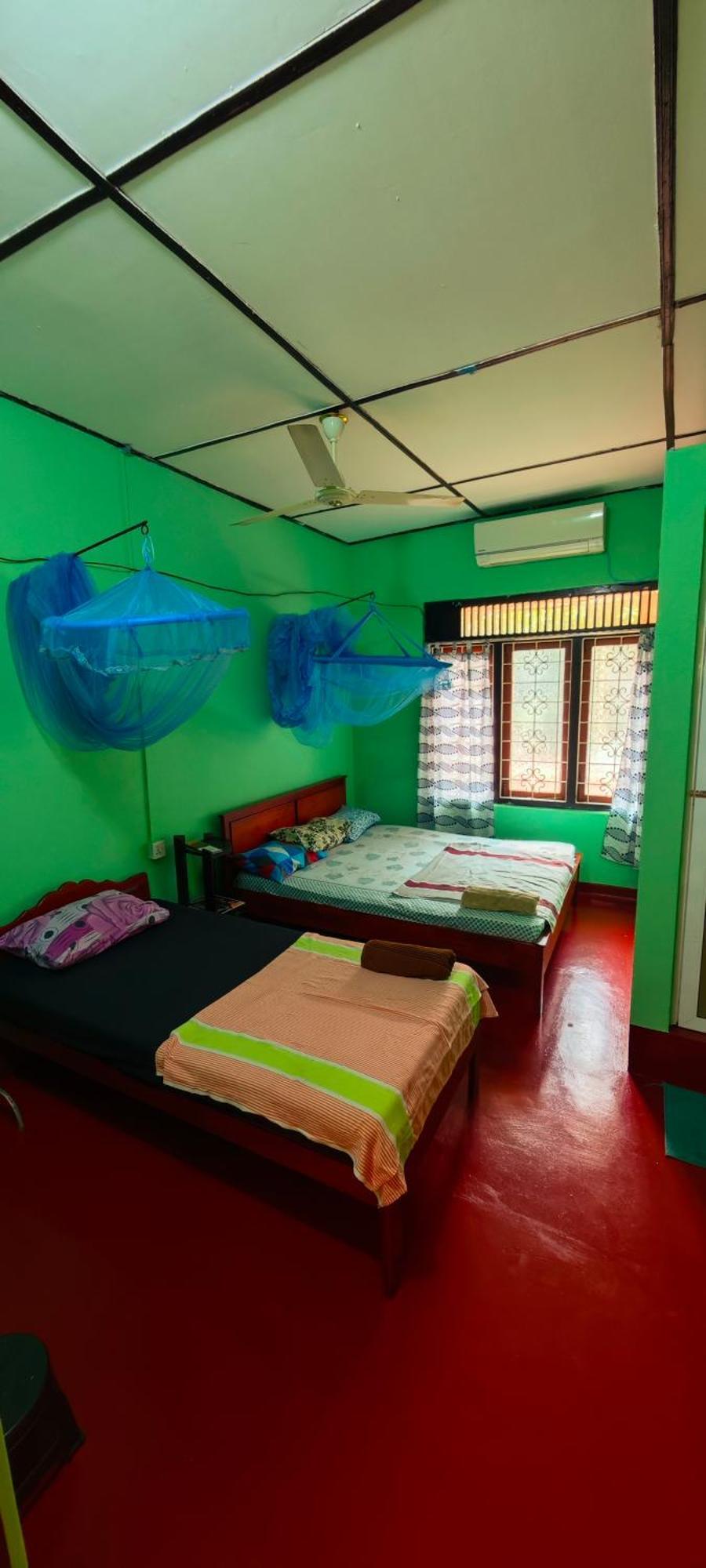 Tony'S Garden House Back Packers Inn Джафна Екстериор снимка