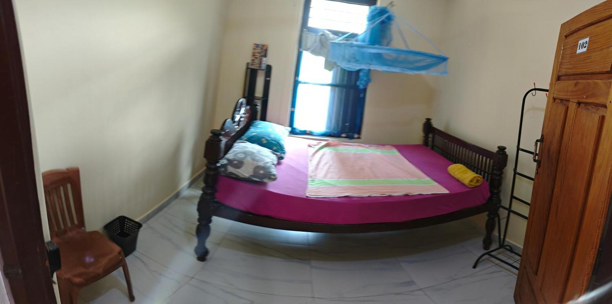 Tony'S Garden House Back Packers Inn Джафна Екстериор снимка
